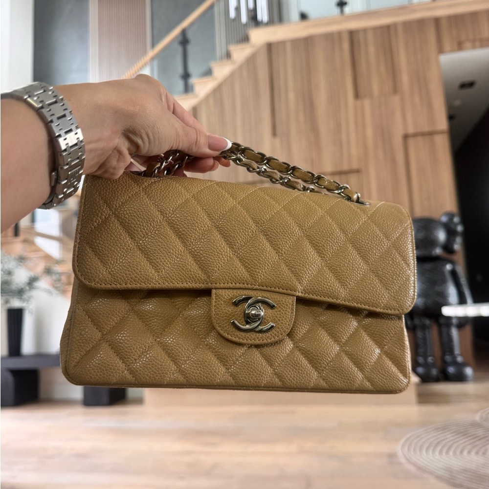 CHANEL Classic Medium Double Flap Caramel - Picture 12 of 12